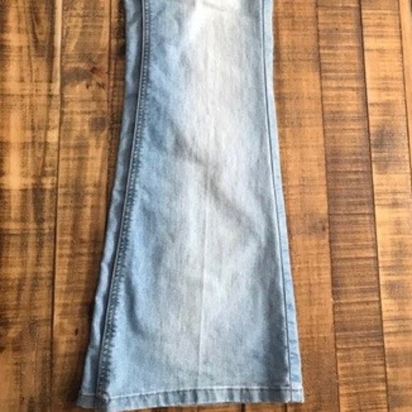 Express Cetine Fit & Flare Jeans - 4R - Picture 3 of 6